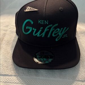 Ken Griffey Jr. Black Snapback Hat New Era. Size OS